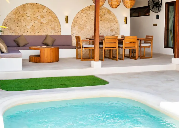 Uluwatu Dream 4*