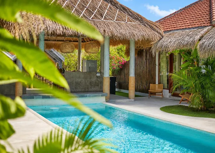 Uluwatu Dream 4*